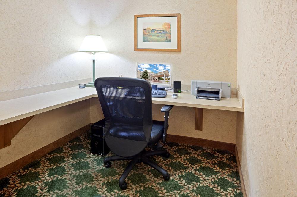 Holiday Inn Express Hotel & Suites Idaho Falls By Ihg Facilities photo