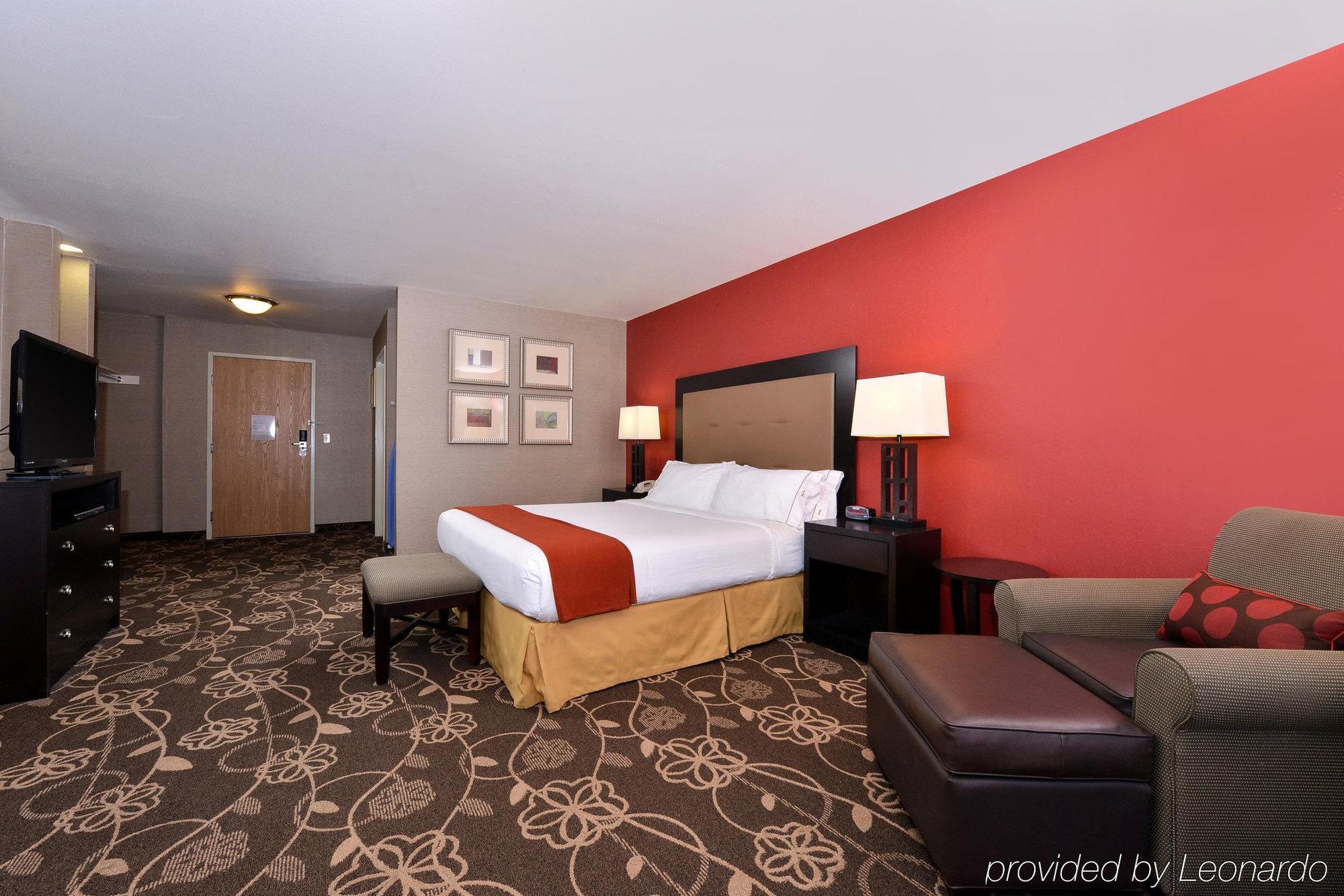 Holiday Inn Express Hotel & Suites Idaho Falls By Ihg Exterior photo