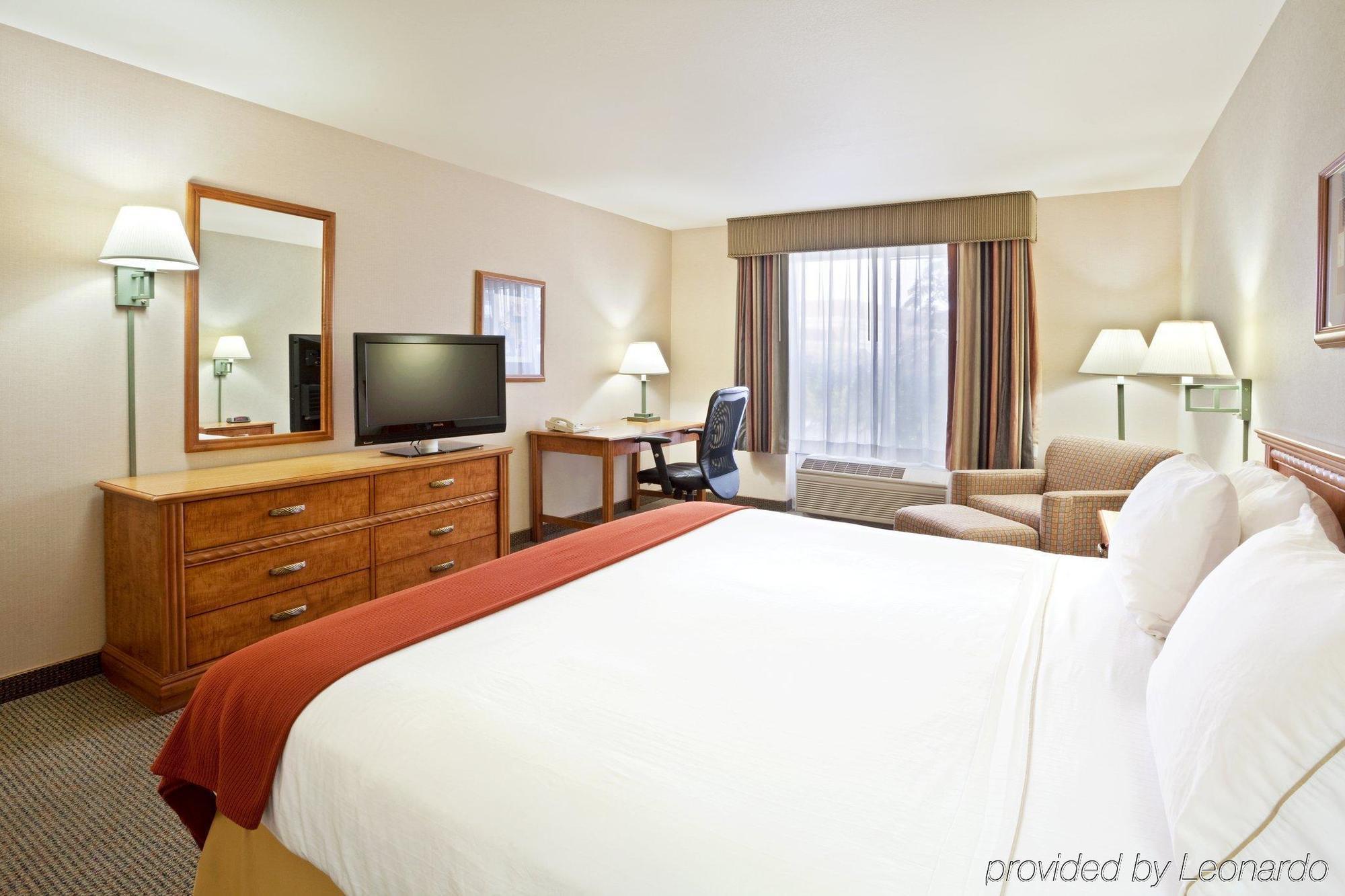 Holiday Inn Express Hotel & Suites Idaho Falls By Ihg Exterior photo