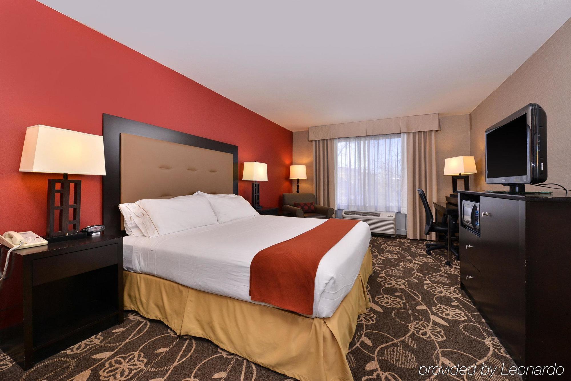 Holiday Inn Express Hotel & Suites Idaho Falls By Ihg Exterior photo