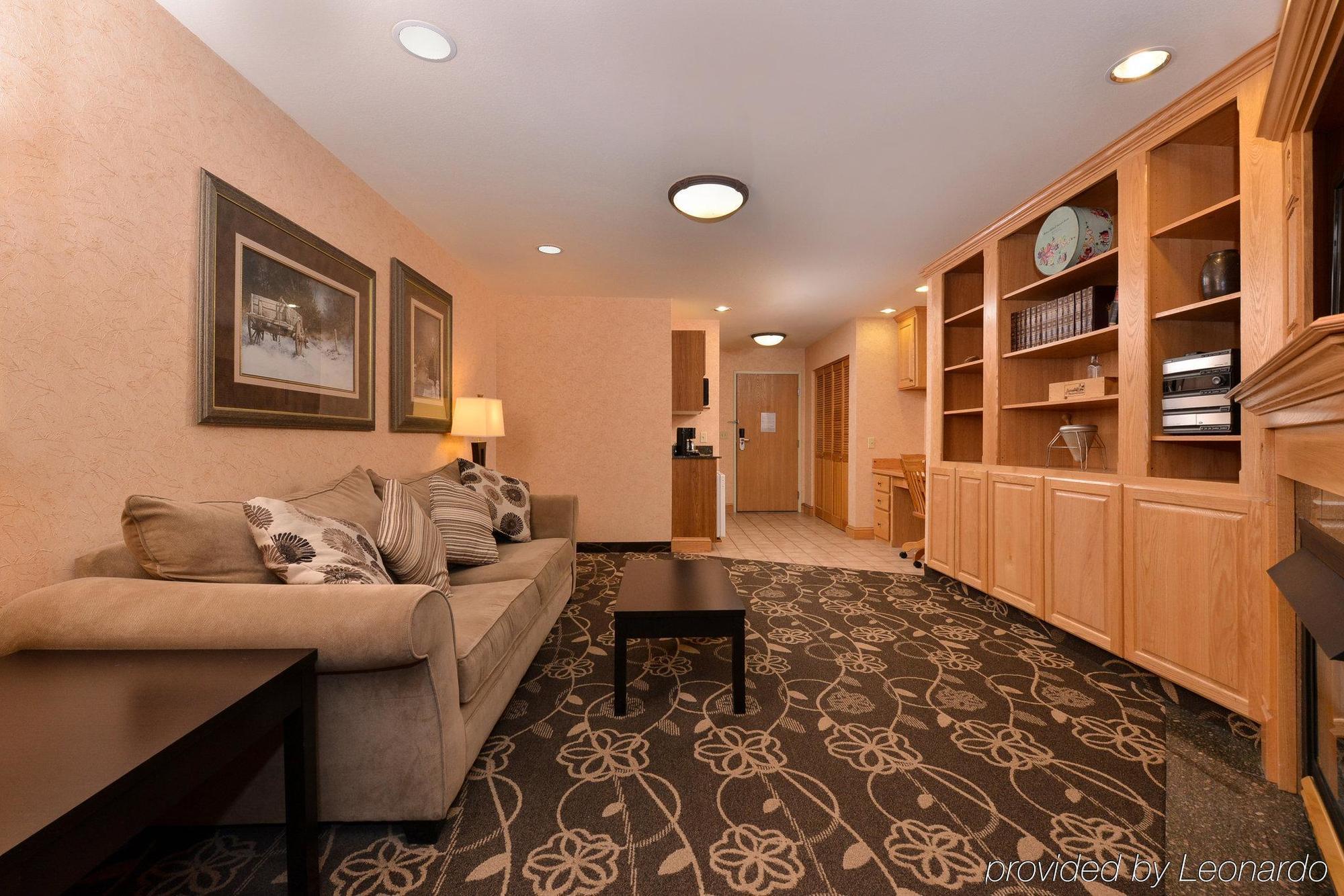 Holiday Inn Express Hotel & Suites Idaho Falls By Ihg Exterior photo