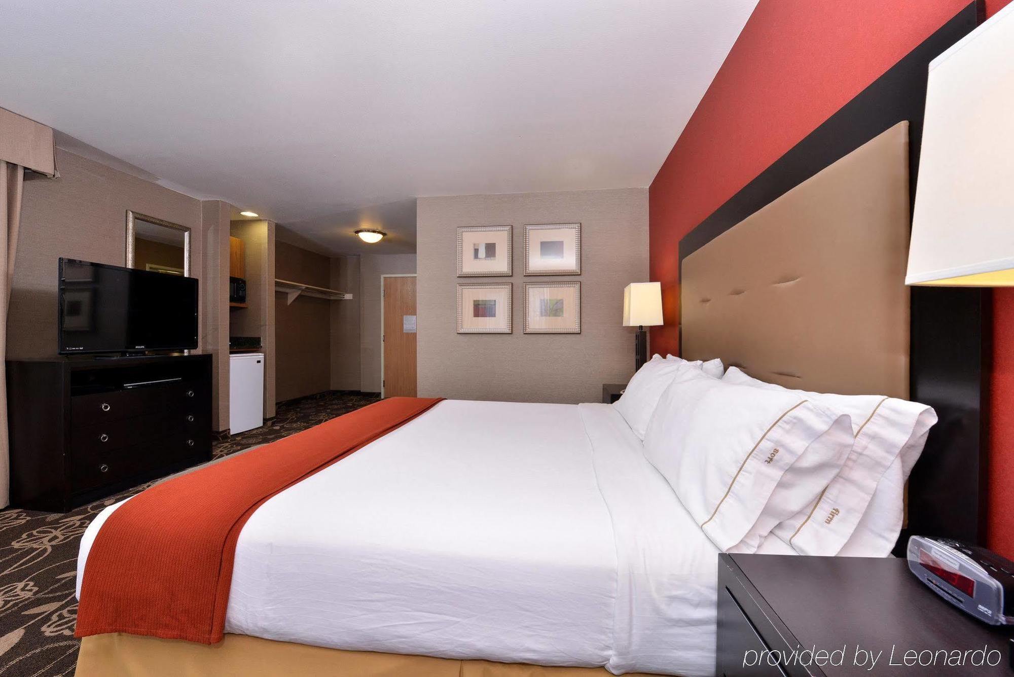 Holiday Inn Express Hotel & Suites Idaho Falls By Ihg Exterior photo